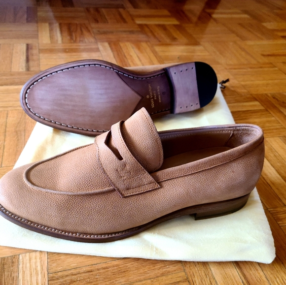 LOUIS VUITTON Loafer - Picture 3 of 3